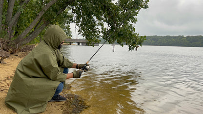 Military Poncho with Storage Pocket - 10,000mm Waterproof Nylon Shelter for Tactical & Survival