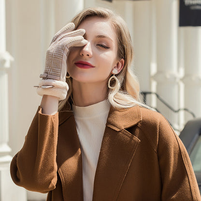 PlushTouch Winter Thermal Gloves
